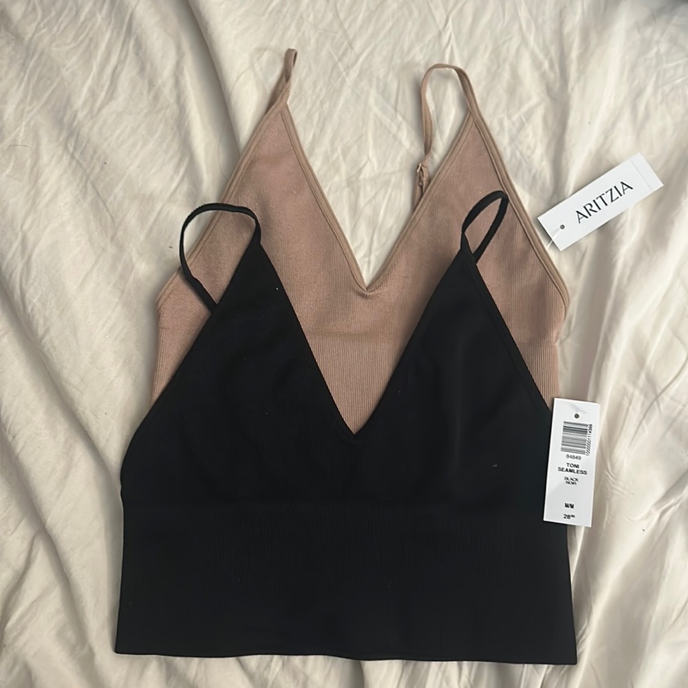 Aritzia Talula
Toni Seamless Tank bundle